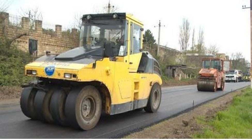 xachmazxudatyalama-avtomobil-yolunun-60-ci-kilometrliyinde-berpa-ishlerine-bashlanilib