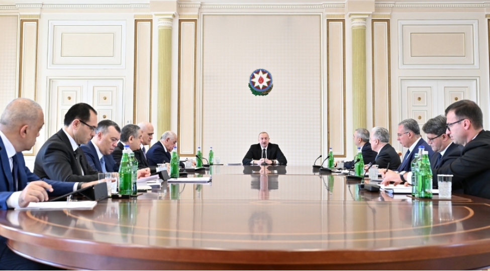 prezident-kendle-sheher-arasindaki-istenilen-istiqametler-uzre-ferqler-azaldilmalidir