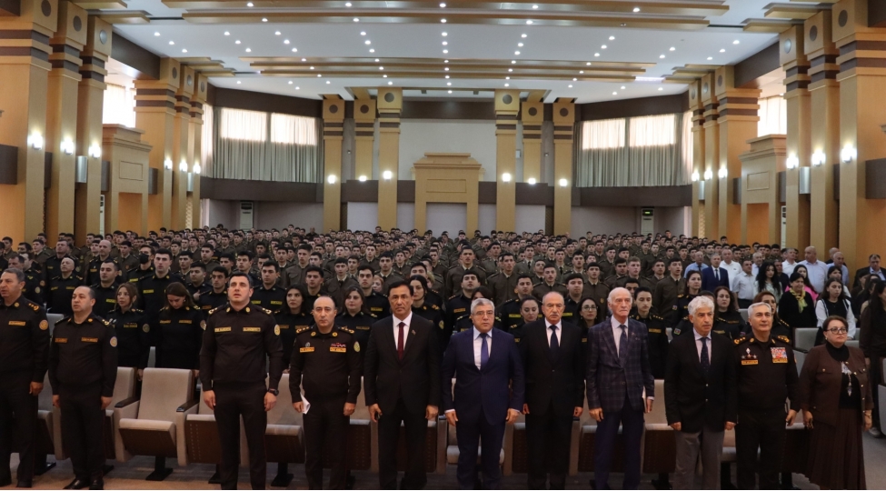 fovqelade-hallar-nazirliyinin-akademiyasinda-28-may-musteqillik-gunu-munasibetile-tedbir-kechirilib