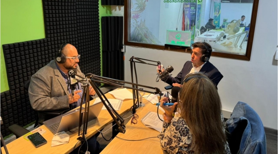 kolumbiya-radiosunda-28-may-musteqillik-gununun-ehemiyyetinden-behs-olunub