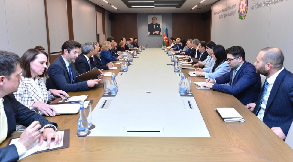 ceyhun-bayramovkaleb-orrla-azerbaycan-absh-munasibetlerini-muzakire-edib