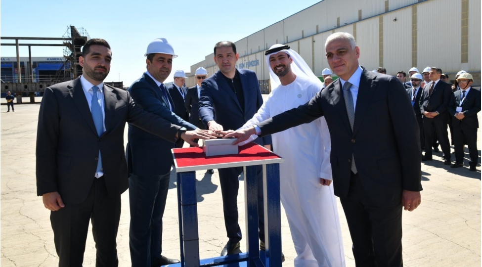 bakida-780-teu-tutumlu-ilk-konteyner-gemisinin-kilqoyma-merasimi-kechirilib-foto