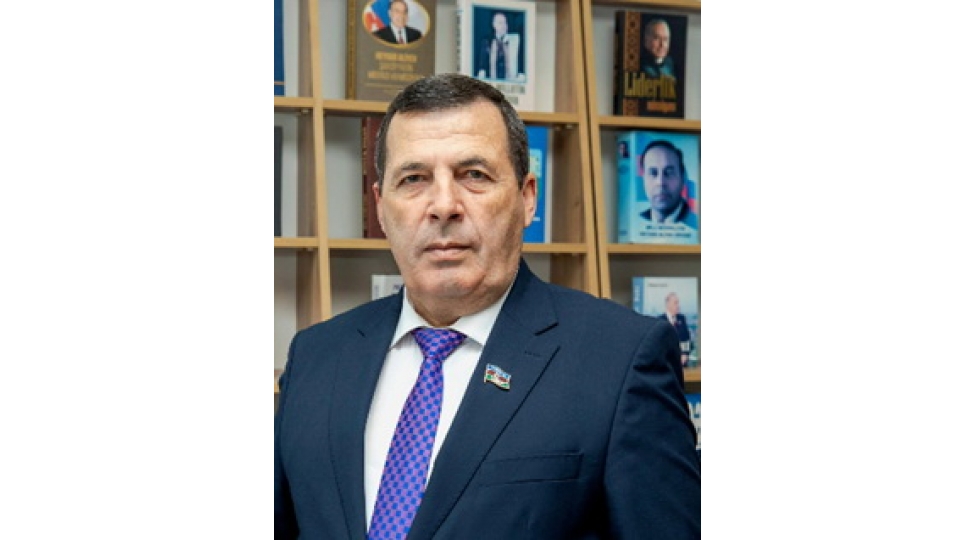baki-enerji-heftesi-azerbaycanin-qlobal-enerji-siyasetine-dair-uzunmuddetli-strateji-baxishi