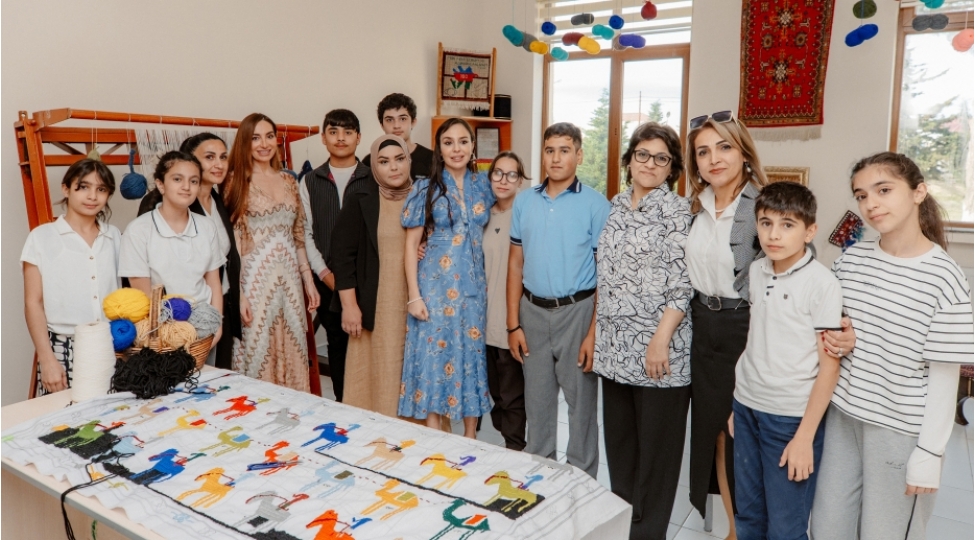 leyla-eliyeva-ve-arzu-eliyeva-11-nomreli-inteqrasiya-telimli-internat-tipli-umumtehsil-mektebinde-olublar
