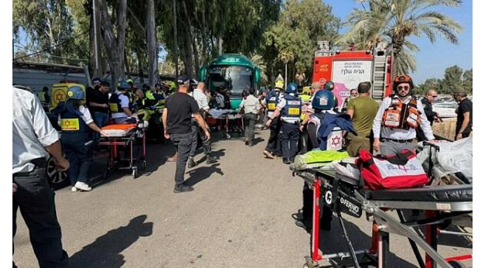 israilde-terror-olu-ve-yaralilar-var