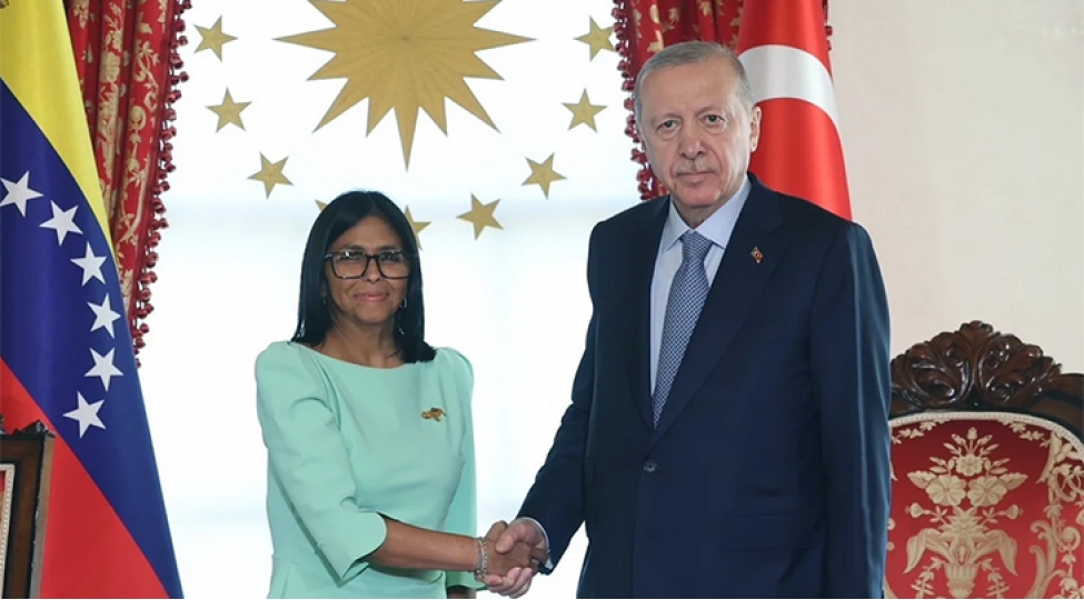 erdogan-venesuelanin-muveqqeti-prezidentini-qebul-edib