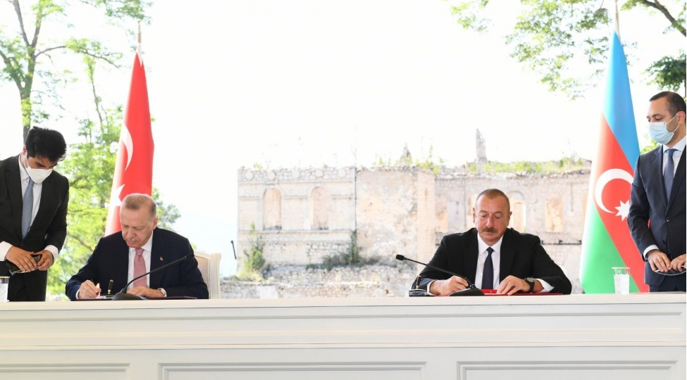 azerbaycan-turkiye-munasibetleri-qardashligin-dostlugun-muttefiqliyin-numunesi
