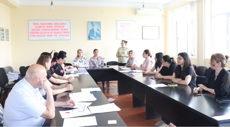 baki-qizlar-universitetinde-insan-huquqlarinin-qorunmasi-besheriyyetin-xilasidir-movzusunda-seminar-kechirilib