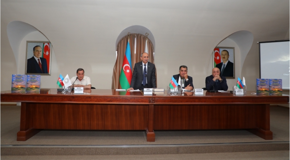 qerbi-azerbaycan-icmasinda-zerkend-emanetimizdir-kitabinin-teqdimati-olub