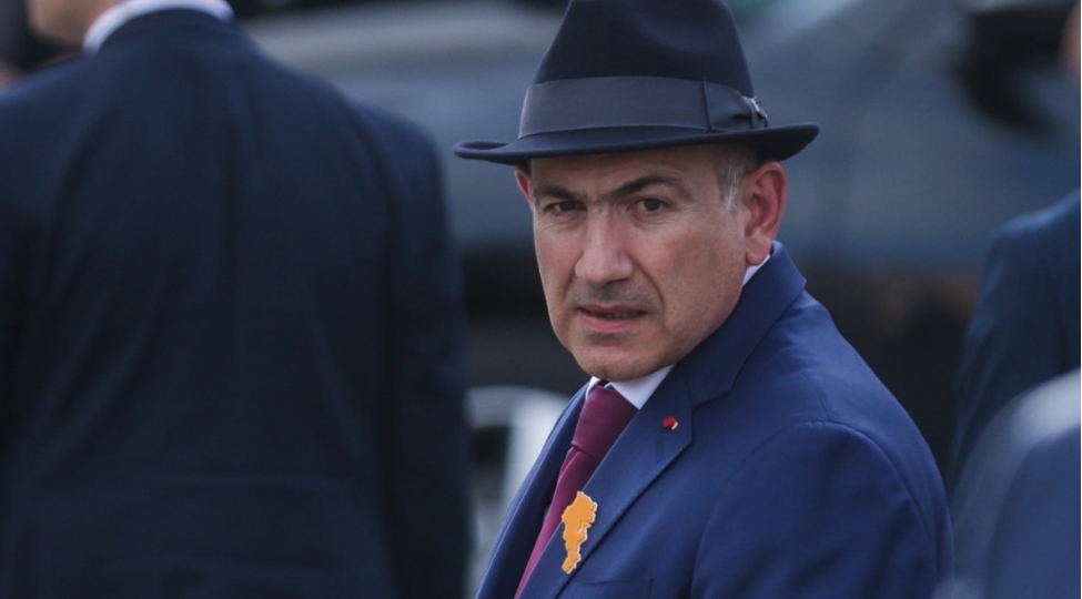 pashinyan-azerbaycanla-sulhe-qarshi-chixan-quvvelere-muqavimet-gostermeye-chagirib