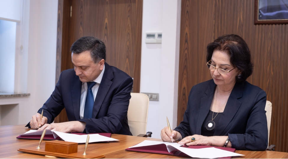 edliyye-nazirliyinin-mehkeme-ekspertizasi-merkezi-ile-azerbaycan-memarliq-ve-inshaat-universiteti-arasinda-emekdashliq-memorandumu-imzalanib