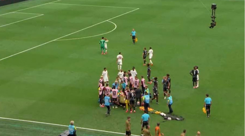 dch-matchinda-futbolchunun-ayagi-sindi