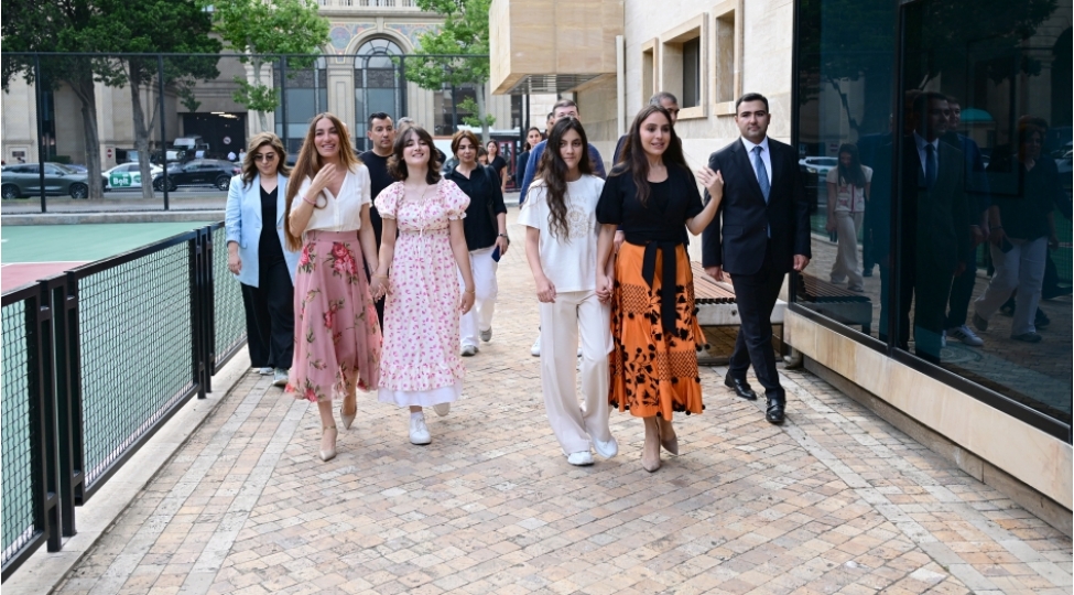 Leyla Əliyeva və Arzu Əliyeva Dənizkənarı Milli Parkda açılış və təqdimat mərasimlərində iştirak ediblər