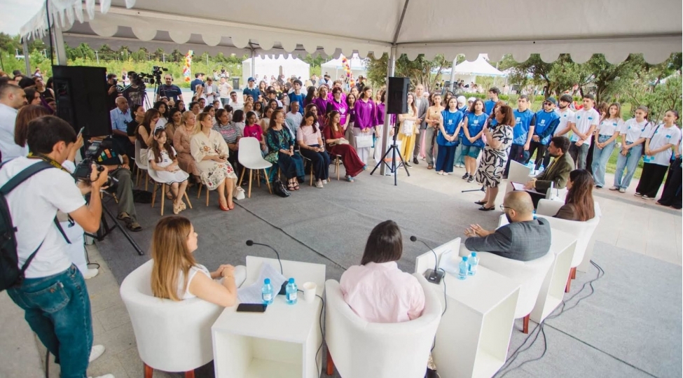 ailemiz-en-guclu-deyerimiz-shuari-altinda-festival-kechirilib