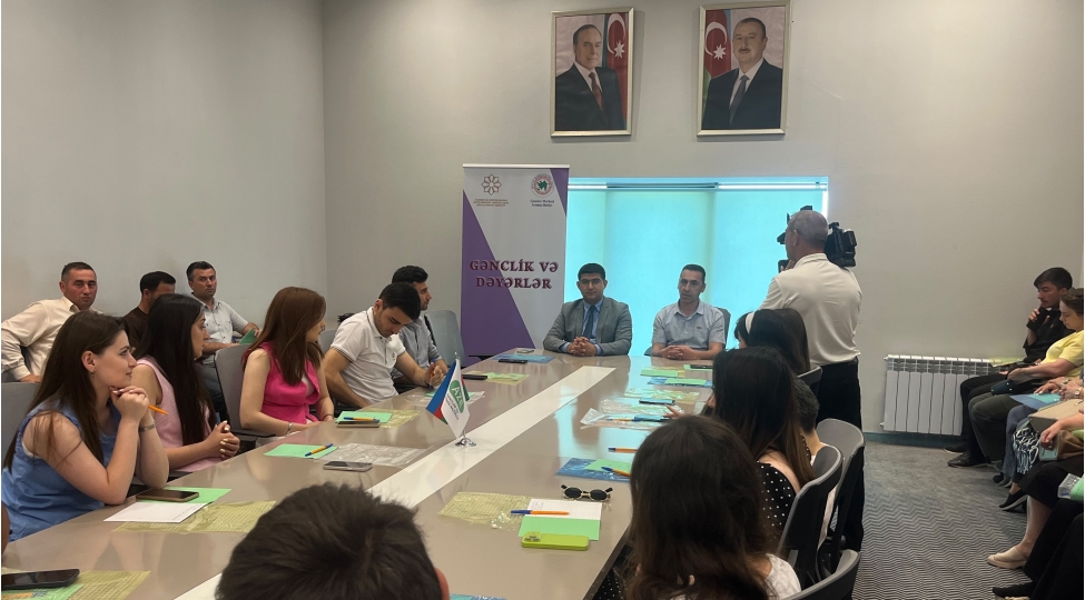 gencler-merkezi-ictimai-birliyi-genclik-ve-deyerler-adli-layihesinin-icra-edir