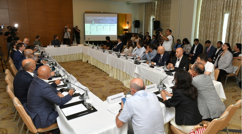 reqemsal-islahatlara-hesr-olunmush-ictimai-dinleme-kechirilib