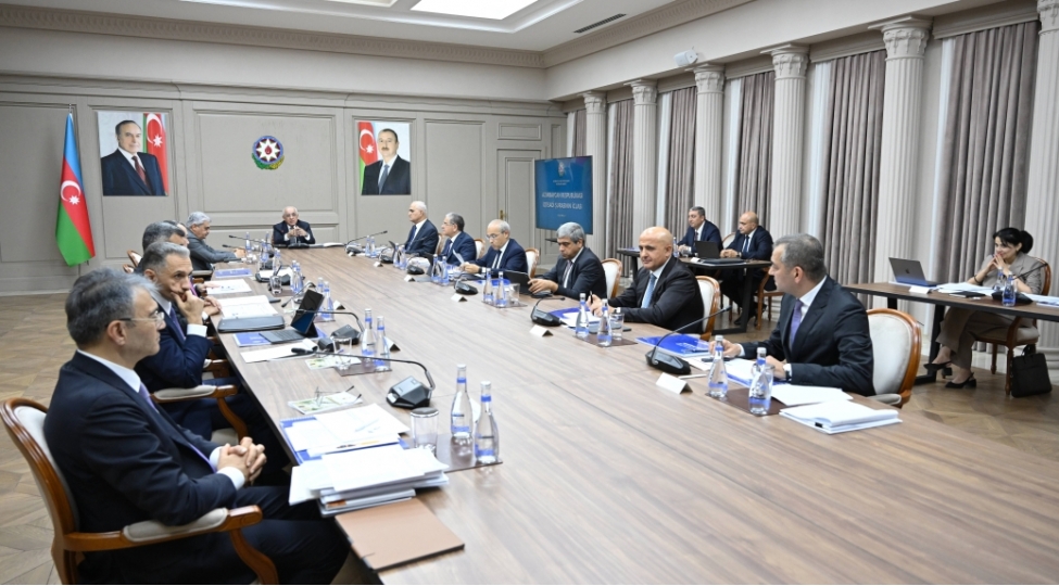 iqtisadi-shuranin-iclasi-kechirilib-4
