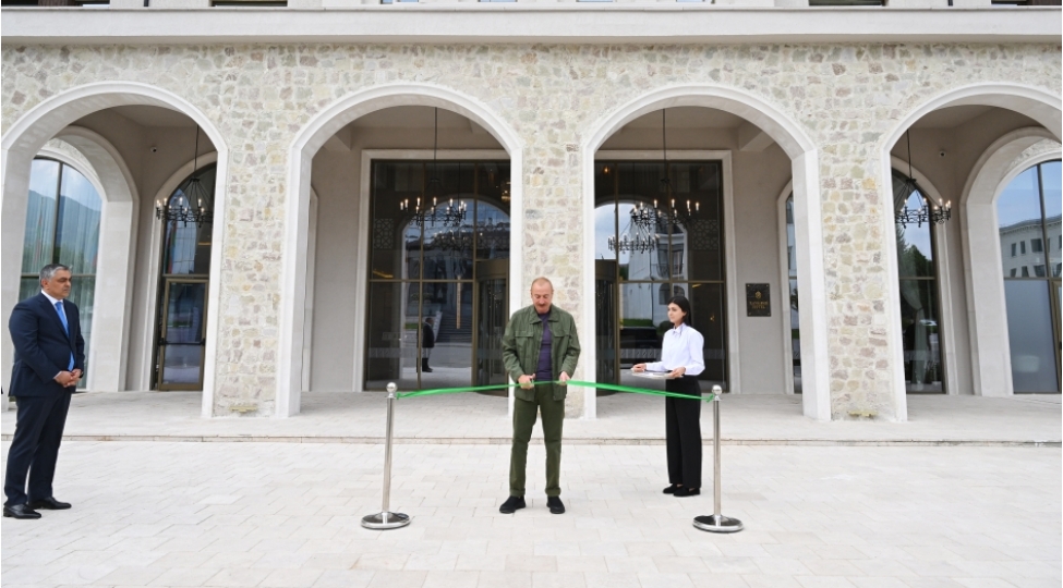 prezident-ilham-eliyev-xankendi-hotelinin-achilishinda-ishtirak-edib
