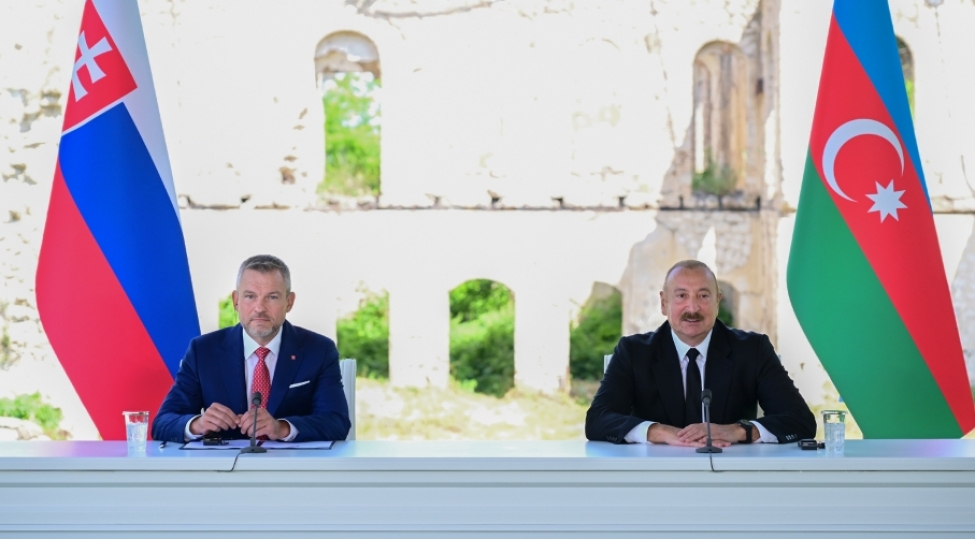 azerbaycan-slovakiya-munasibetleri-regional-sabitliye-tohfedir-3