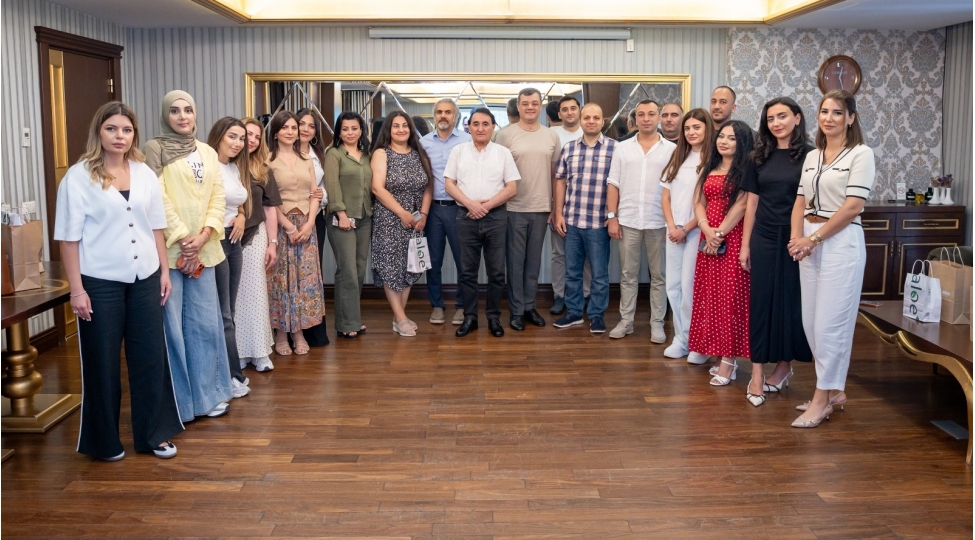 avromed-company-mmc-milli-metbuat-gunu-munasibetile-media-numayendeleri-uchun-xususi-proqram-teshkil-edib