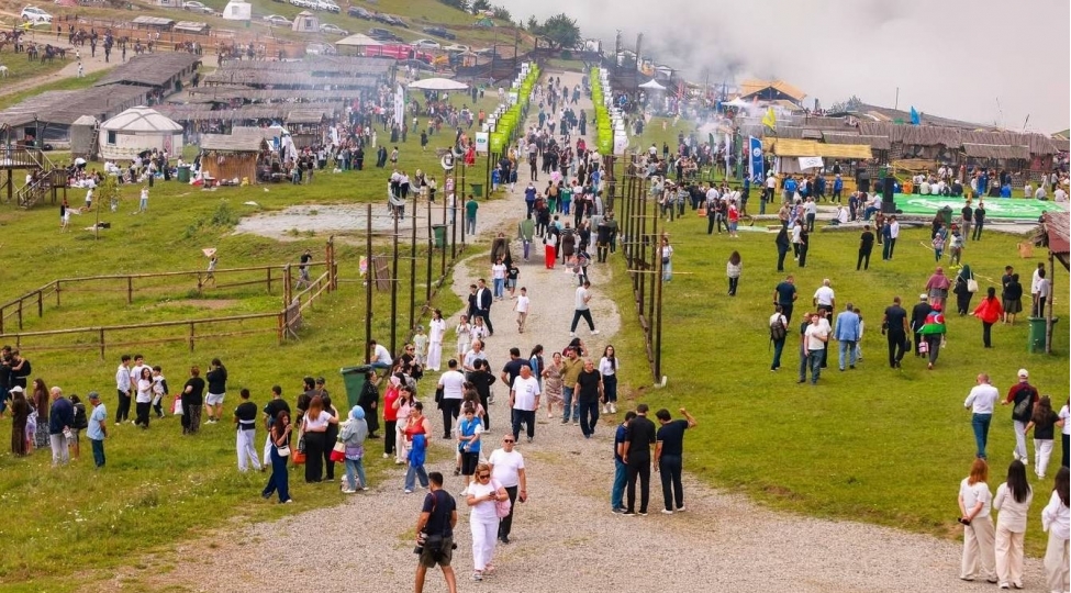 goygolde-v-milli-yaylaq-festivalinin-tenteneli-achilishi-olub