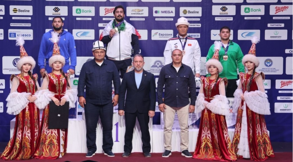 guleshchimiz-dunya-kocheri-oyunlarinda-gumush-medal-qazanib