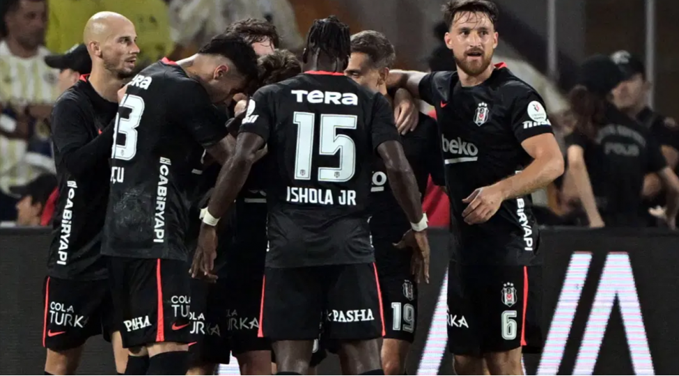 fenerbagcha-azarkeshi-beshiktashla-oyunda-urektutmadan-vefat-edib
