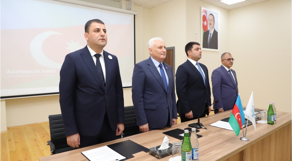 ulu-onder-heyder-eliyevin-ebediyashar-ideyalari-milli-servetimizdir-foto