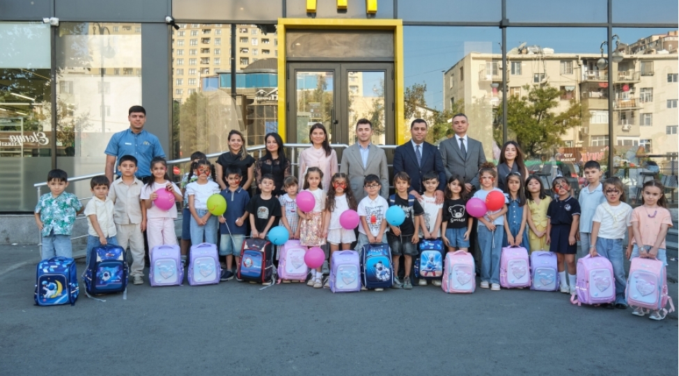 shehid-ovladlarina-mekteb-levazimatlari-teqdim-olunub