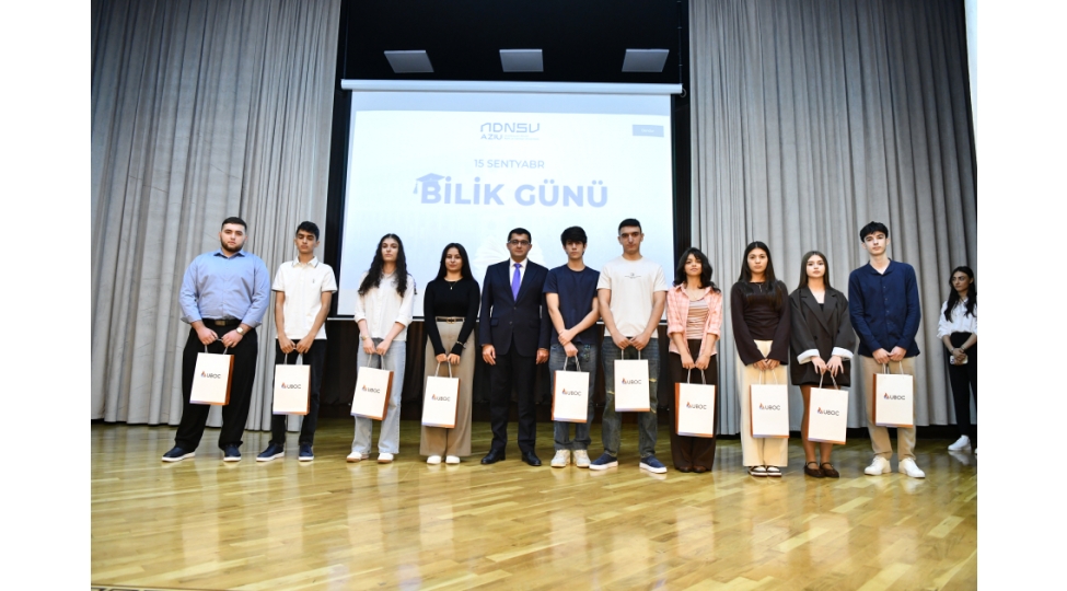 dovlet-neft-ve-senaye-universitetinde-15-sentyabr-bilik-gunu-qeyd-edilib