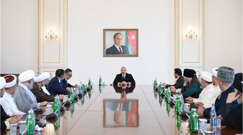 bakida-kesishen-uch-cografiya-turk-dunyasi-qafqaz-ve-islam-alemi