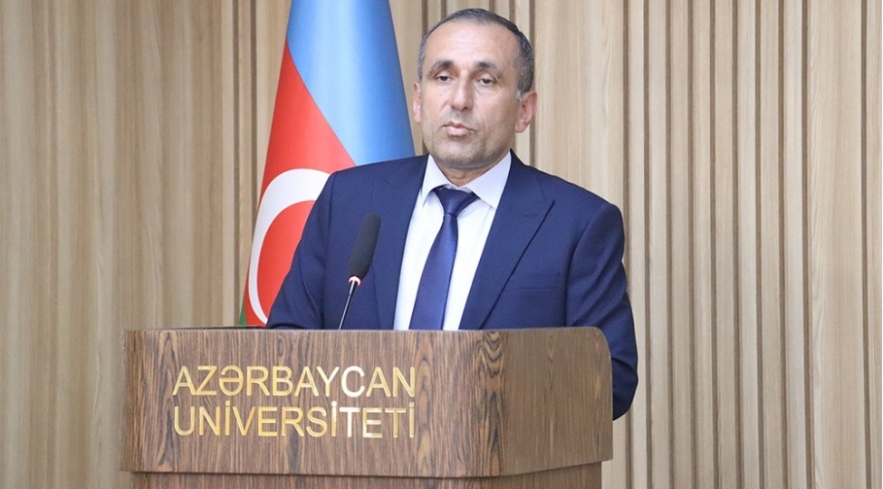 azerbaycan-universitetindedovlet-suverenliyi-gunune-hesr-olunmush-tedbir