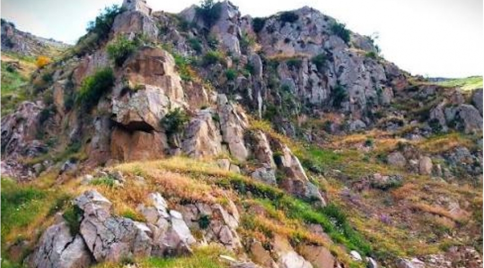 mikayil-cabbarov-zeylik-alunit-yataqlari-uzre-arashdirmalar-davam-etdirilecek