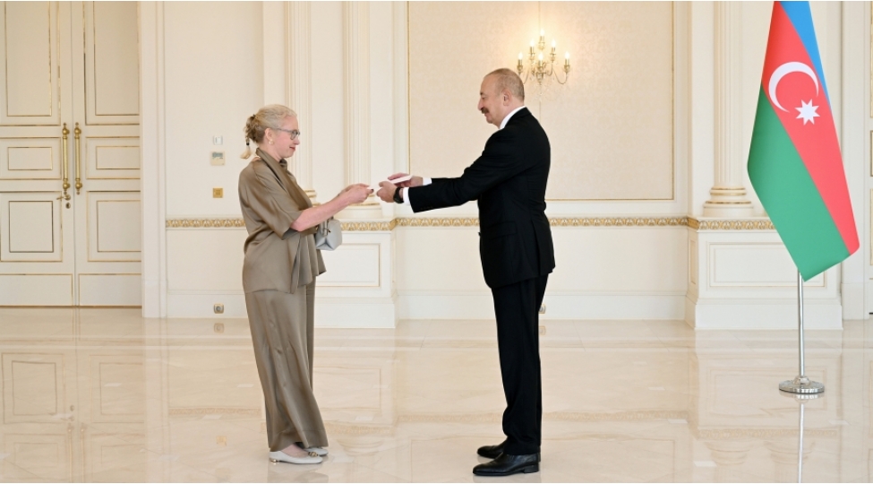 prezident-ilham-eliyev-isvechin-azerbaycanda-yeni-teyin-olunmush-sefirini-qebul-edib