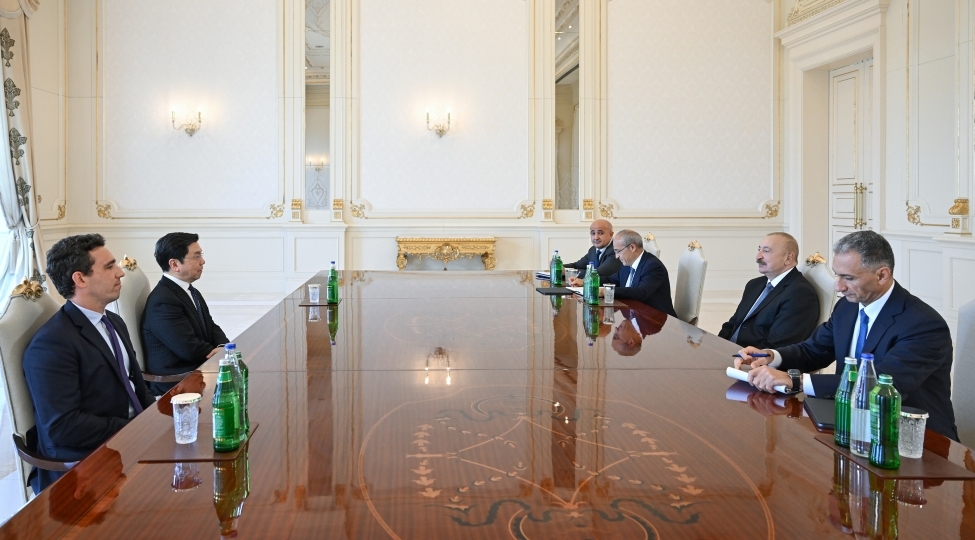 prezident-ilham-eliyev-chin-ve-italiya-shirketlerinin-rehber-shexslerini-qebul-edib-foto
