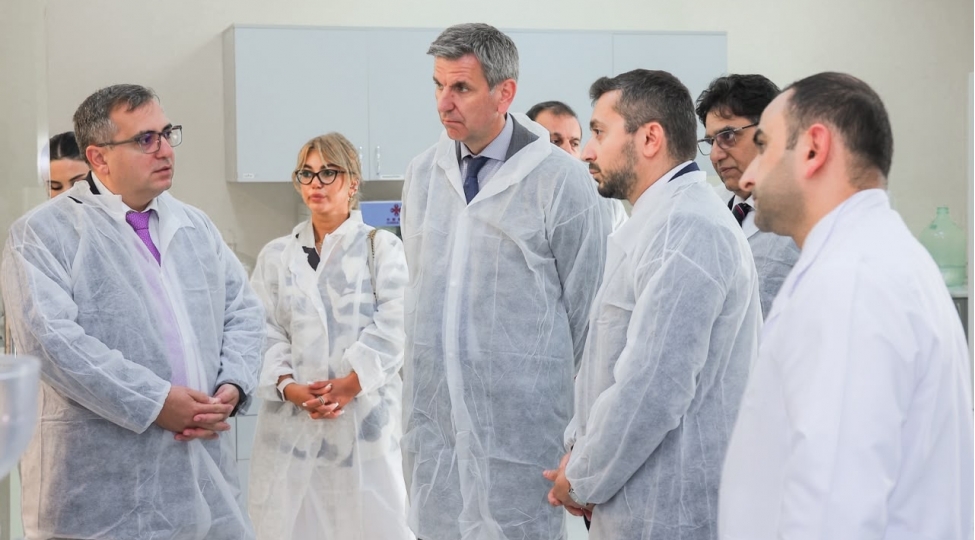 fao-numayendesi-aqrar-xidmetler-agentliyinin-merkezi-laboratoriyasinin-fealiyyeti-ile-tanish-olub
