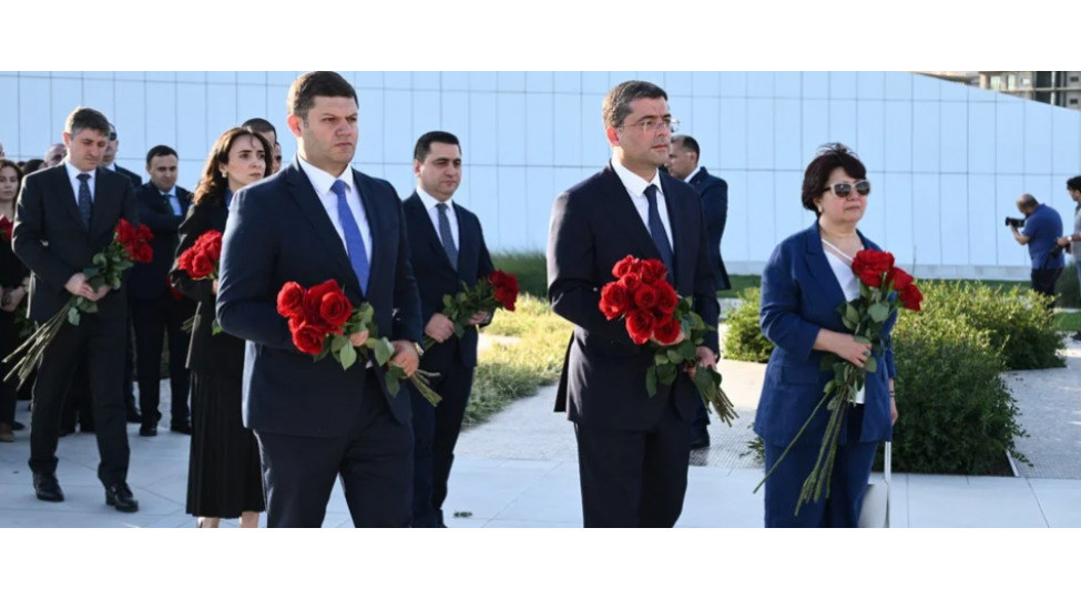 media-ve-yayim-shurasinin-kollektivi-shehidleri-anib