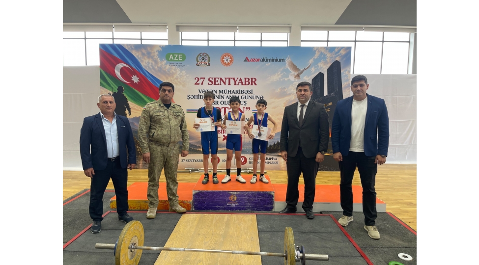 anim-gunune-hesr-olunmush-veten-idman-klubunun-achiq-birinciliyi-kechirilib