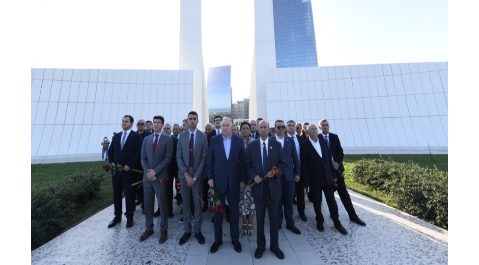 auditorlar-palatasinin-kollektivi-zefer-parkini-ziyaret-edib