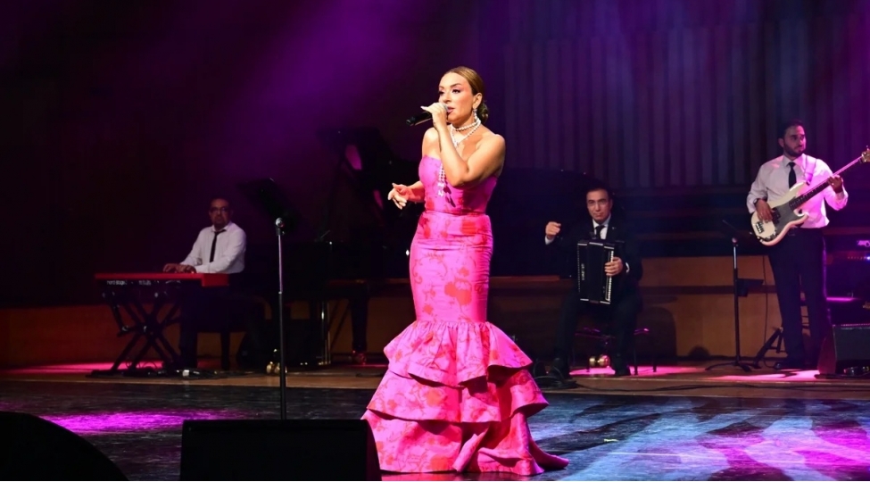 xalq-artisti-tunzale-agayeva-xorvatiyada-azerbaycan-musiqisi-gecesinde-chixish-etdi-video