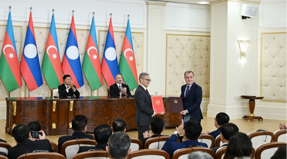 azerbaycan-ile-laos-arasinda-birge-beyanat-qebul-olunub-ve-senedler-mubadile-edilib