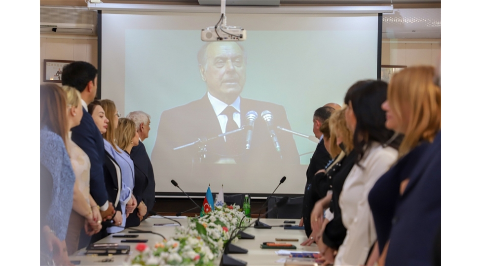 adu-da-prezident-ilham-eliyevin-yeni-azerbaycan-partiyasinin-viii-qurultayinda-chixishinin-muzakiresine-hesr-olunmush-mushavire-kechirilib