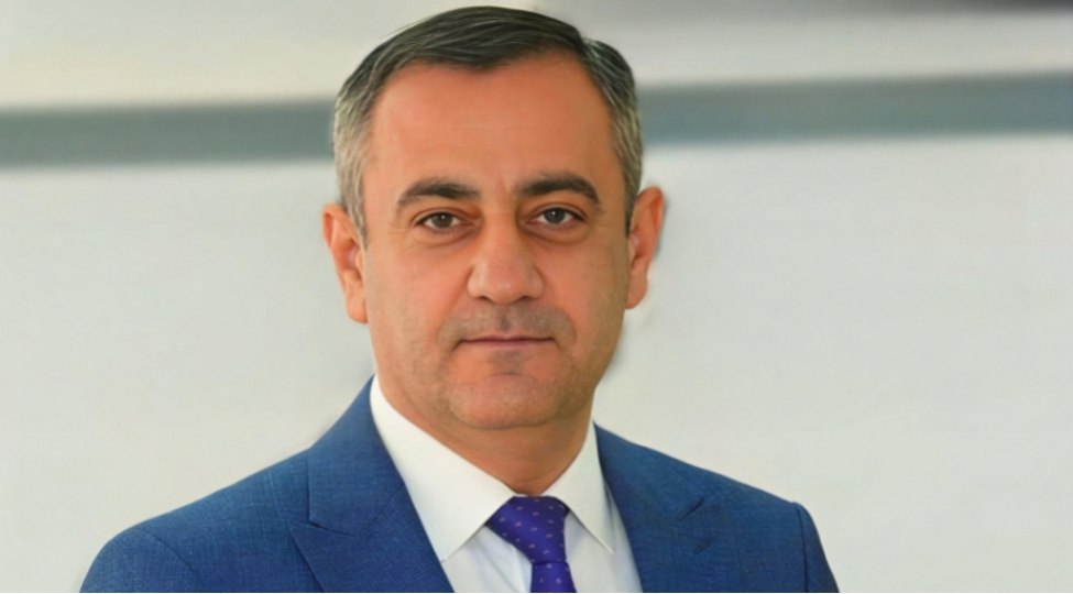 makron-hakimiyyetine-qarshi-illerle-yigilib-qalan-naraziliqlar-pik-hedde-chatib-politoloq
