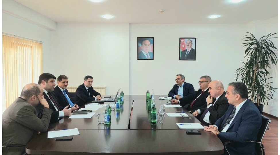 iqtisadi-ve-emlak-sahesinde-ixtisaslashmish-ekspertlerle-gorush-kechirilib