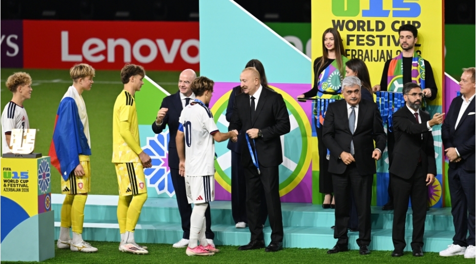 bakida-fifa-u-15-dunya-chempionatinin-qaliblerinin-mukafatlandirilma-merasimi-kechirilib