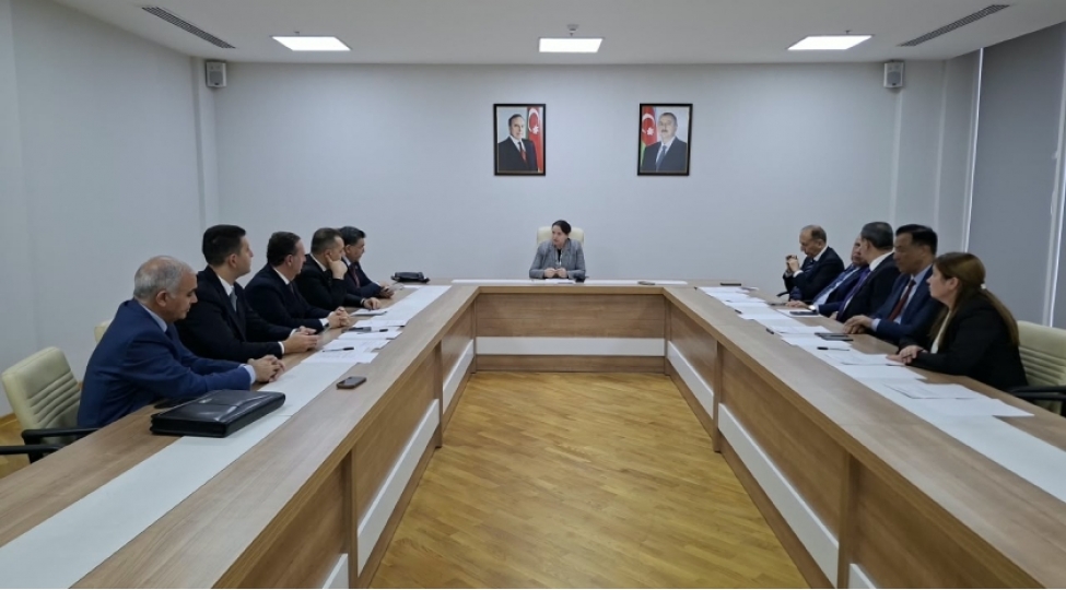 yeni-azerbaycan-partiyasinin-teftish-komissiyasinin-iclasi-kechirilib